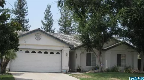 263 Claremont Ave, Sanger, CA 93657 photo 1