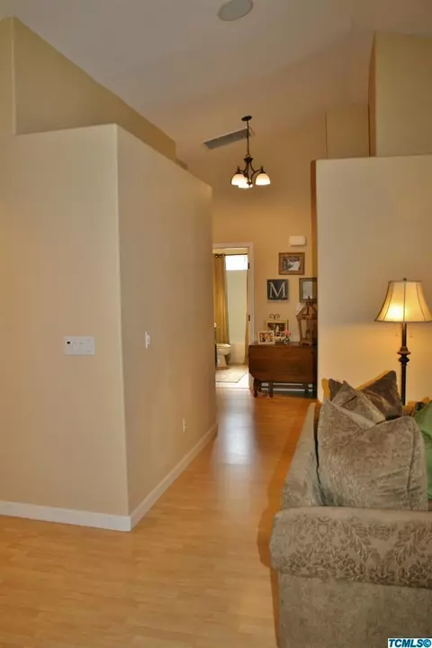 3934 Elowin Ave, Visalia, CA 93292 photo 14