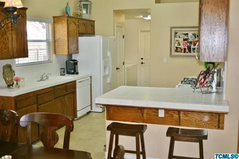3934 Elowin Ave, Visalia, CA 93292 photo 9