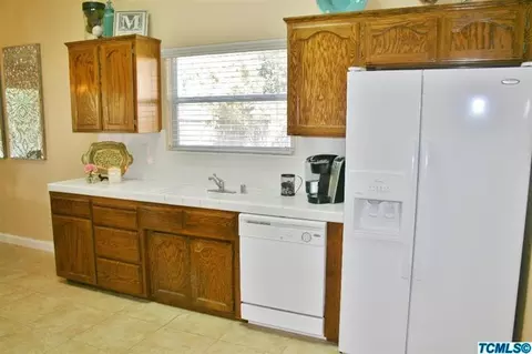 3934 Elowin Ave, Visalia, CA 93292 photo 8