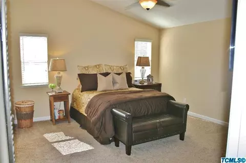 3934 Elowin Ave, Visalia, CA 93292 photo 18