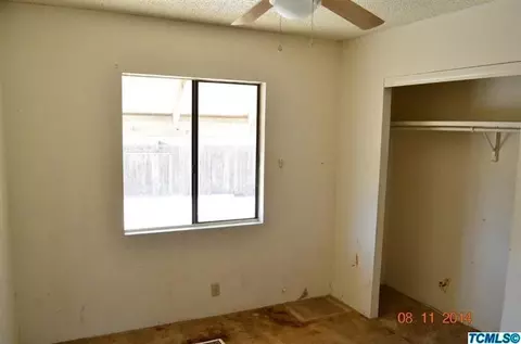 839 E Kaweah Ave, Visalia, CA 93292 photo 7