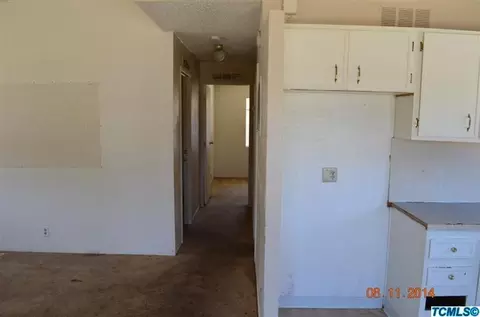 839 E Kaweah Ave, Visalia, CA 93292 photo 5