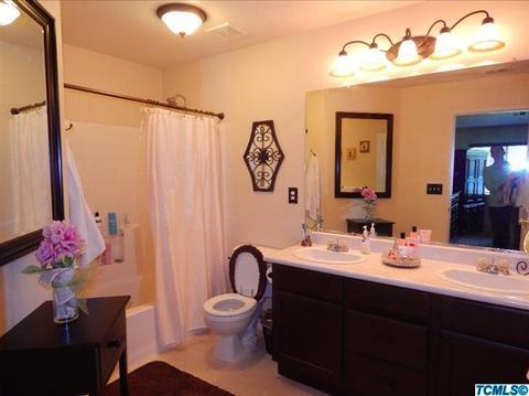 1825 E Monte Verde Ave, Visalia, CA 93292 photo 11