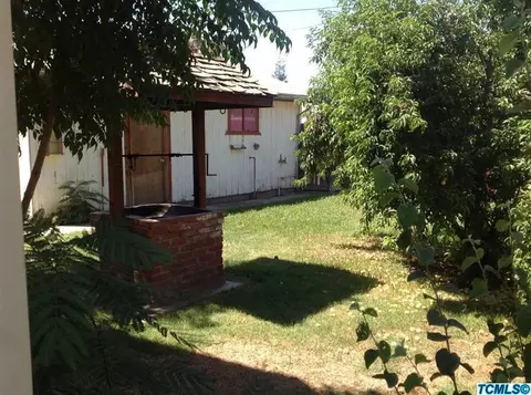 1138 E Sequoia Ave, Tulare, CA 93274 photo 15