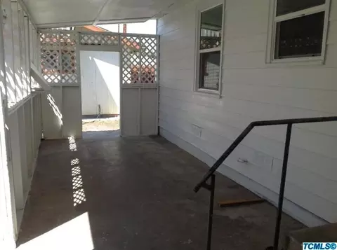 1138 E Sequoia Ave, Tulare, CA 93274 photo 12