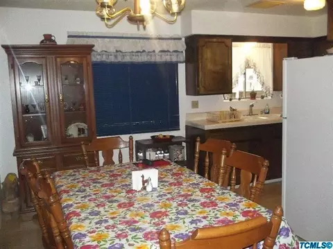 590 N Smith Rd, Tipton, CA 93272 photo 9
