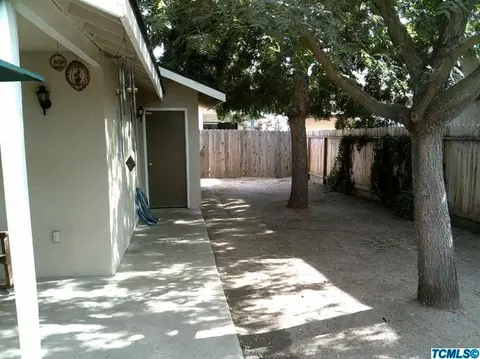 1820 E Cross Ave, Tulare, CA 93274 photo 12