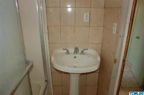 767 S 2nd Ave, Dinuba, CA 93618 photo 9