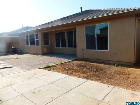 2598 E Kern Ave, Tulare, CA 93274 photo 17