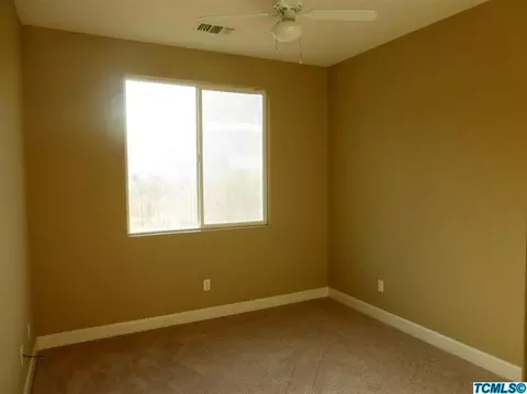 2598 E Kern Ave, Tulare, CA 93274 photo 12