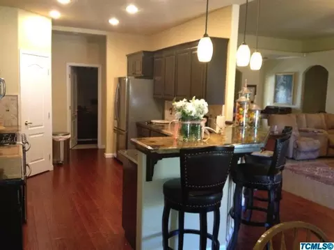 2334 S Beech Dr, Visalia, CA 93292 photo 8