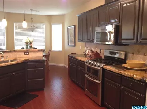 2334 S Beech Dr, Visalia, CA 93292 photo 11