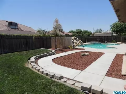 1469 Harvard Ct, Hanford, CA 93230 photo 22