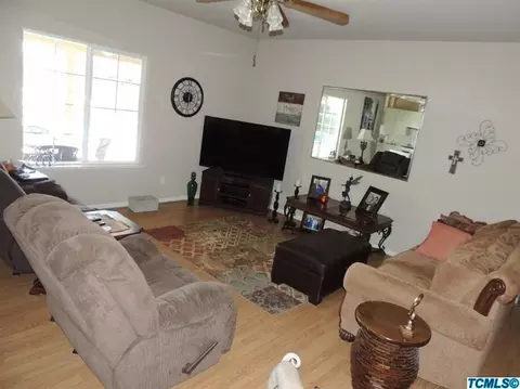 1469 Harvard Ct, Hanford, CA 93230 photo 7