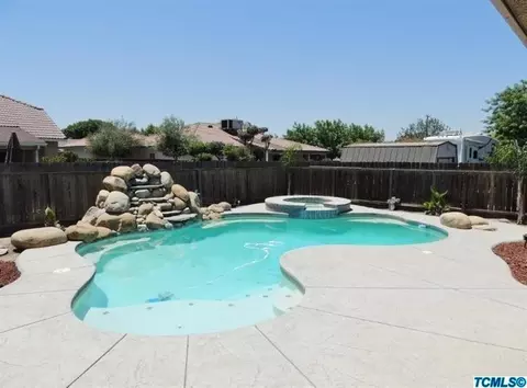 1469 Harvard Ct, Hanford, CA 93230 photo 20