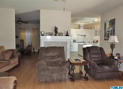 1469 Harvard Ct, Hanford, CA 93230 photo 8