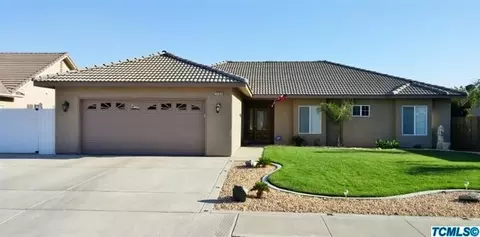 1469 Harvard Ct, Hanford, CA 93230 photo 1
