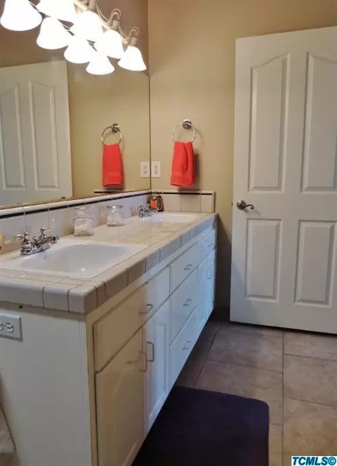 1469 Harvard Ct, Hanford, CA 93230 photo 17