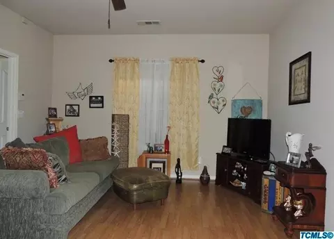 1469 Harvard Ct, Hanford, CA 93230 photo 13