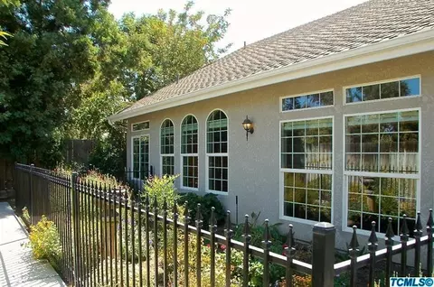 1332 E Laura Ct, Visalia, CA 93292 photo 45