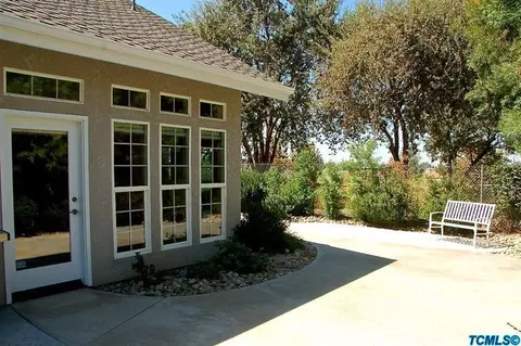 1332 E Laura Ct, Visalia, CA 93292 photo 48