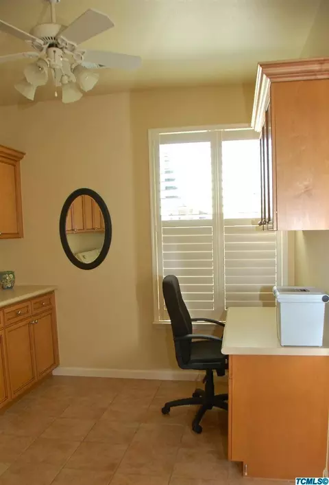 1332 E Laura Ct, Visalia, CA 93292 photo 19