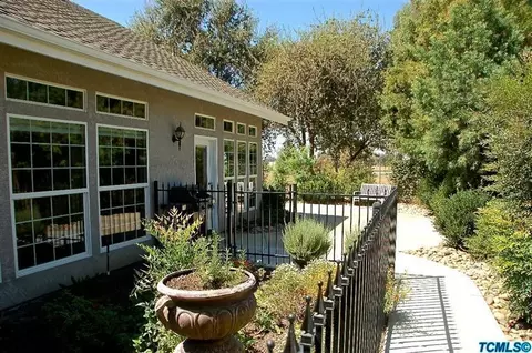 1332 E Laura Ct, Visalia, CA 93292 photo 47