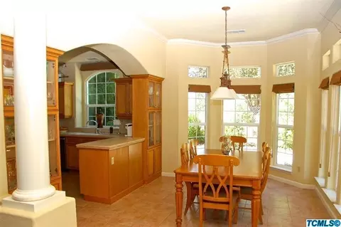 1332 E Laura Ct, Visalia, CA 93292 photo 12