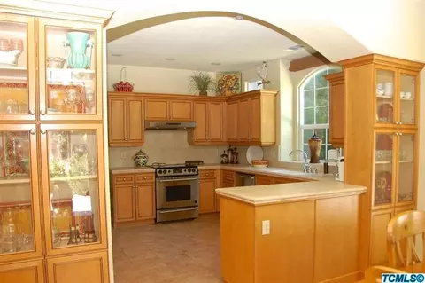 1332 E Laura Ct, Visalia, CA 93292 photo 10