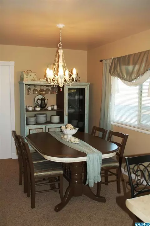 814 Fairway Dr, Exeter, CA 93221 photo 11