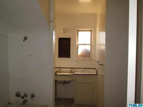 2728 E Normal Ave, Fresno, CA 93703 photo 11