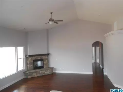 12664 Elderberry Ave, Visalia, CA 93291 photo 5