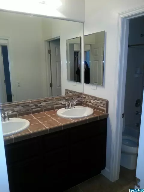 3916 E Harter Ave, Visalia, CA 93292 photo 5