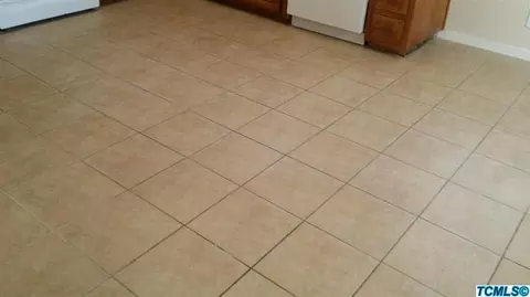620 Pickerell Ave, Corcoran, CA 93212 photo 3