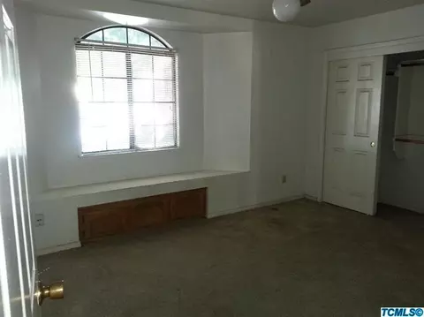 2256 Oak St, Selma, CA 93662 photo 4