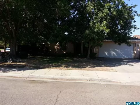 2256 Oak St, Selma, CA 93662 photo 2