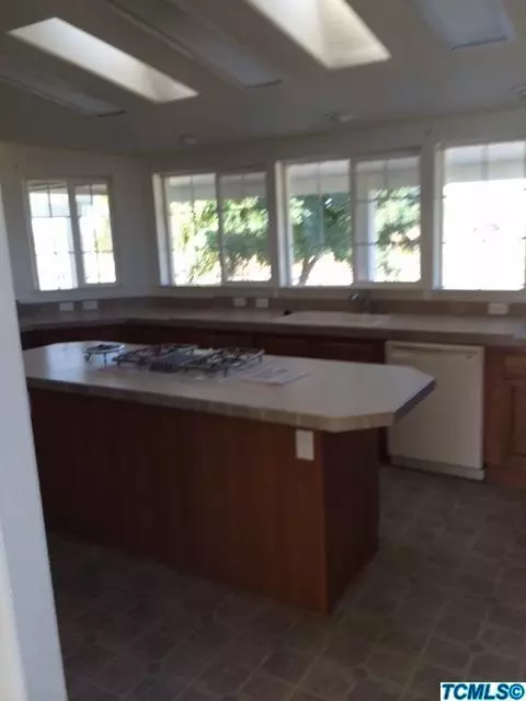 17232 Iona Ave, Lemoore, CA 93245 photo 5