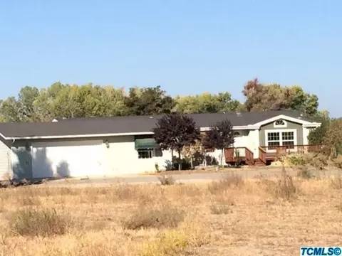 17232 Iona Ave, Lemoore, CA 93245 photo 1