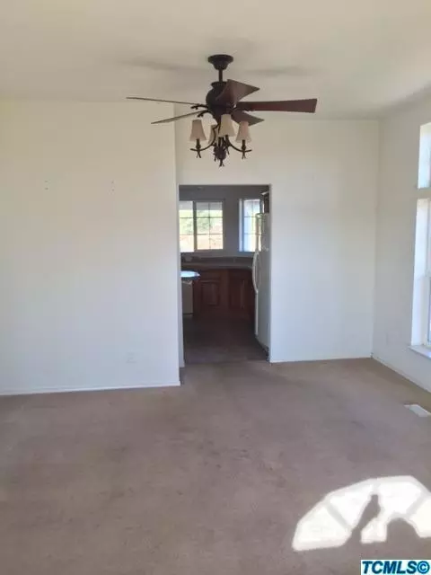 17232 Iona Ave, Lemoore, CA 93245 photo 4