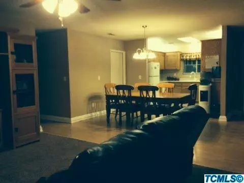 1907 Rivermist Ct, Hanford, CA 93230 photo 2