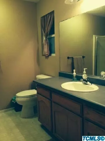 1907 Rivermist Ct, Hanford, CA 93230 photo 9