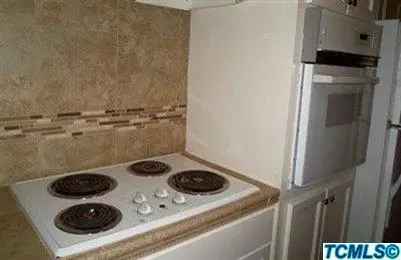2201 E Howard Ave, Visalia, CA 93292 photo 6
