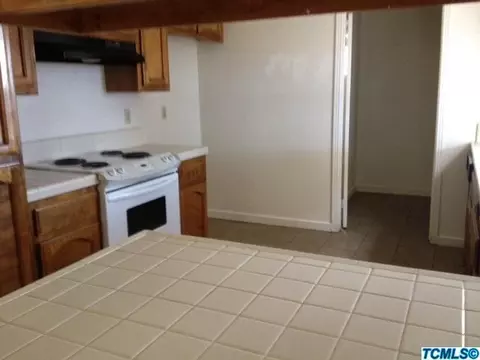 797 Alpha St, Tulare, CA 93274 photo 7