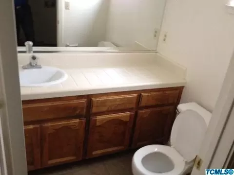 797 Alpha St, Tulare, CA 93274 photo 8