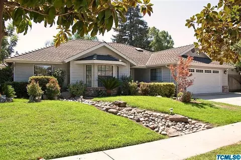 213 E Wilson Ave, Tulare, CA 93274 photo 1