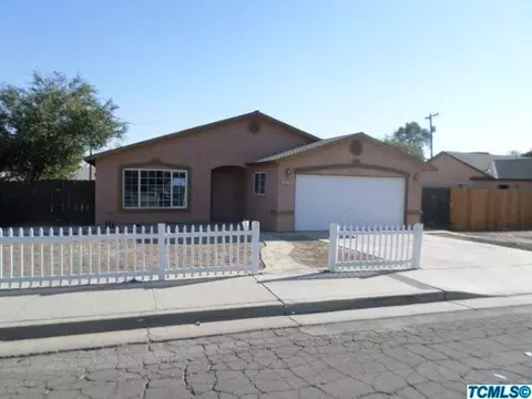 1024 E Lassen St, Avenal, CA 93204 photo 3