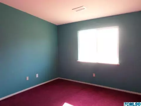 1024 E Lassen St, Avenal, CA 93204 photo 16