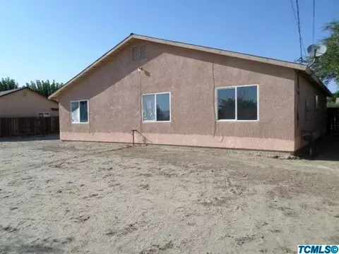 1024 E Lassen St, Avenal, CA 93204 photo 5