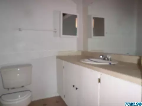 1024 E Lassen St, Avenal, CA 93204 photo 19